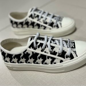 Christian Dior Walk N Dior “Marco” Houndstooth sneakers. NIB Sz:38